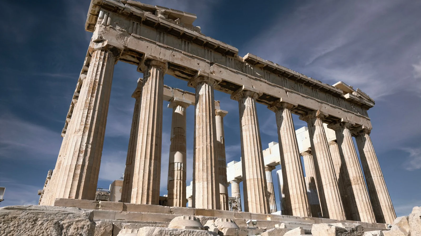 Internacional 3 em 1: 7 erros que brasileiros cometem em Atenas + Santorini + Roma (e como evitar)