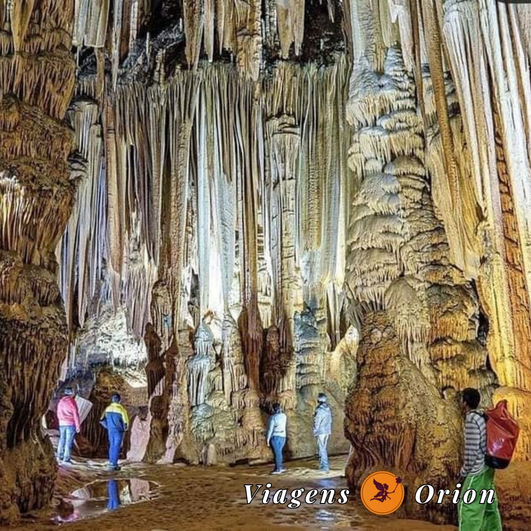 Caverna do Diabo & Cachoeira do Meu Deus- SP - Day use